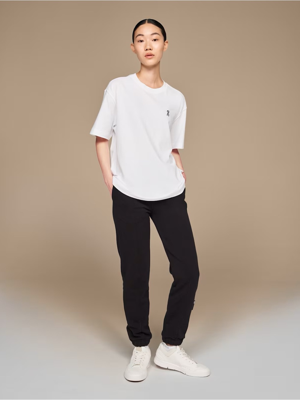 On Running Black Track Jogger Pants for Women RUN ON CLOUDS CLUB PANT